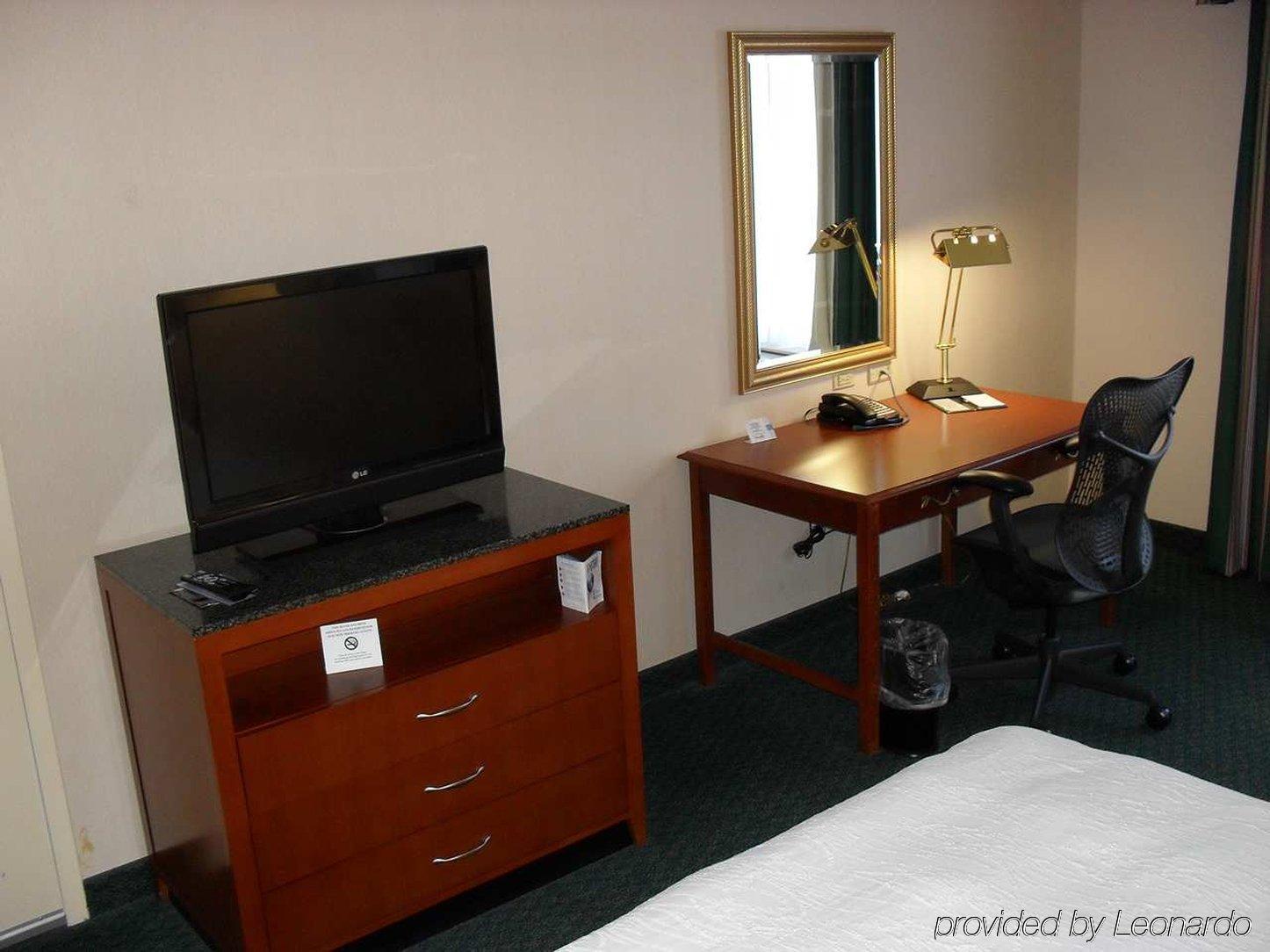 Hilton Garden Inn Charlotte Pineville Room photo